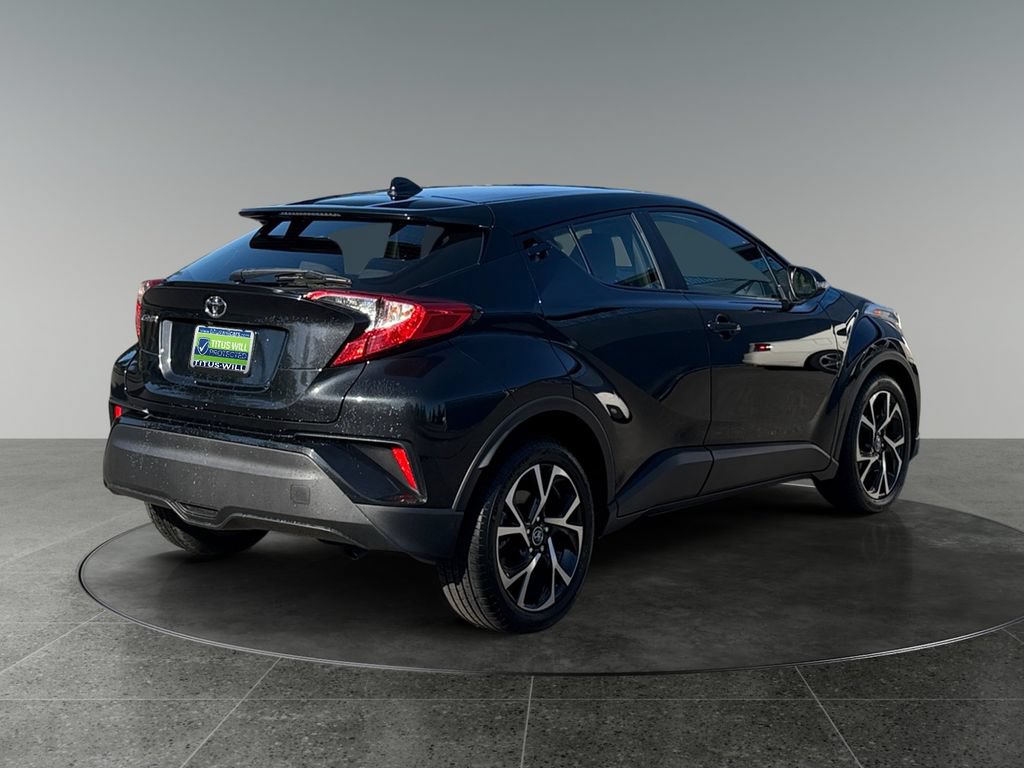 Used 2019 Toyota C-HR XLE FWD image 10