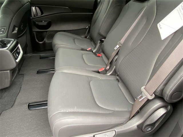 New 2025 Kia Carnival SX Prestige image 10