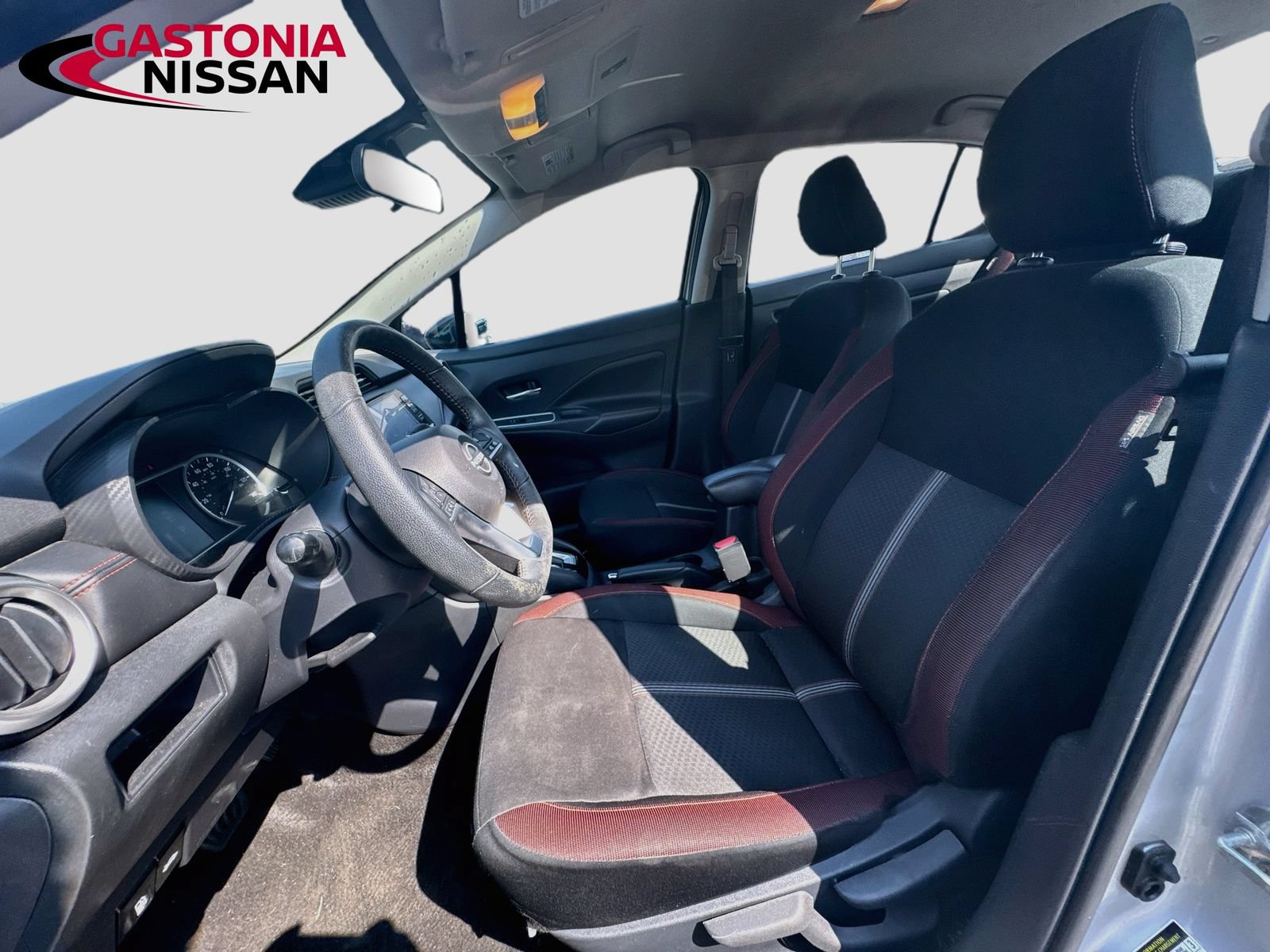 Used 2024 Nissan Versa SR FWD image 27