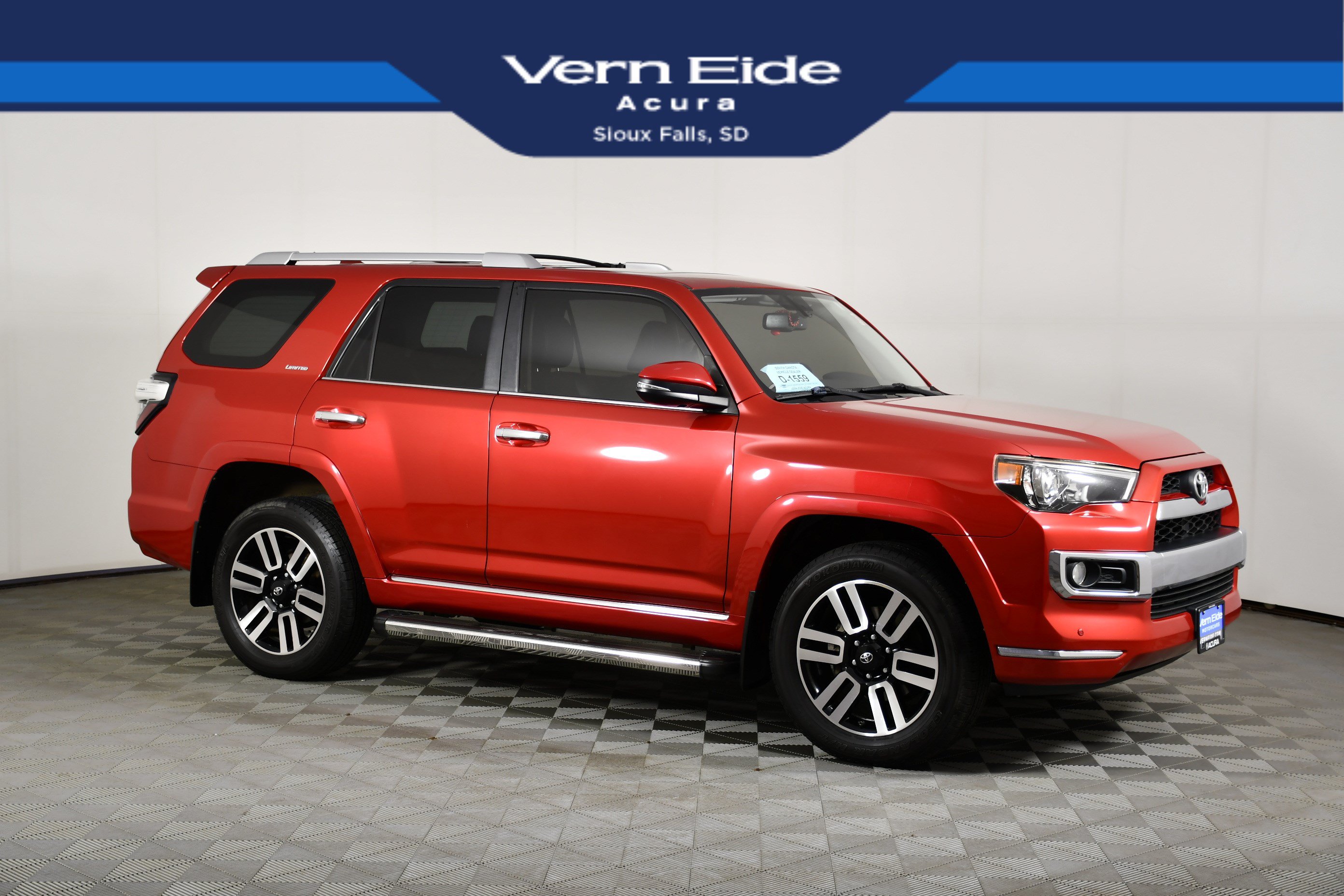Used 2018 Toyota 4Runner Limited w/ Convenience Package AWD/4WD image 1