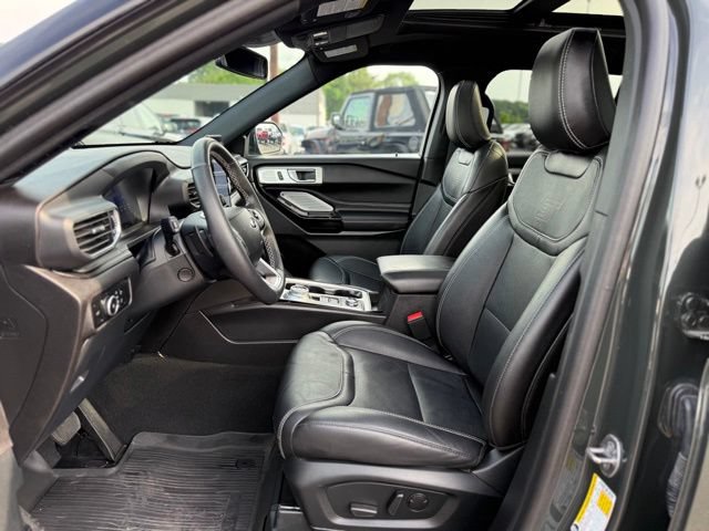 Used 2023 Ford Explorer ST w/ Equipment Group 401A AWD/4WD image 15