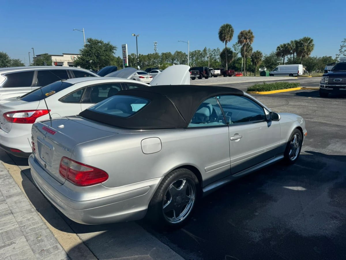 Used 2001 Mercedes-Benz CLK 430 Cabriolet image 4
