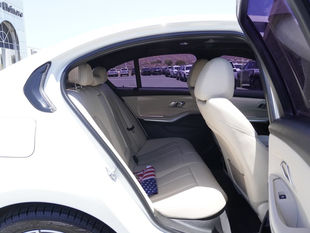 Used 2019 BMW 330i Sedan w/ Driving Assistance Package RWD image 31