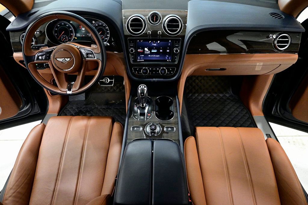 Used 2019 Bentley Bentayga image 13
