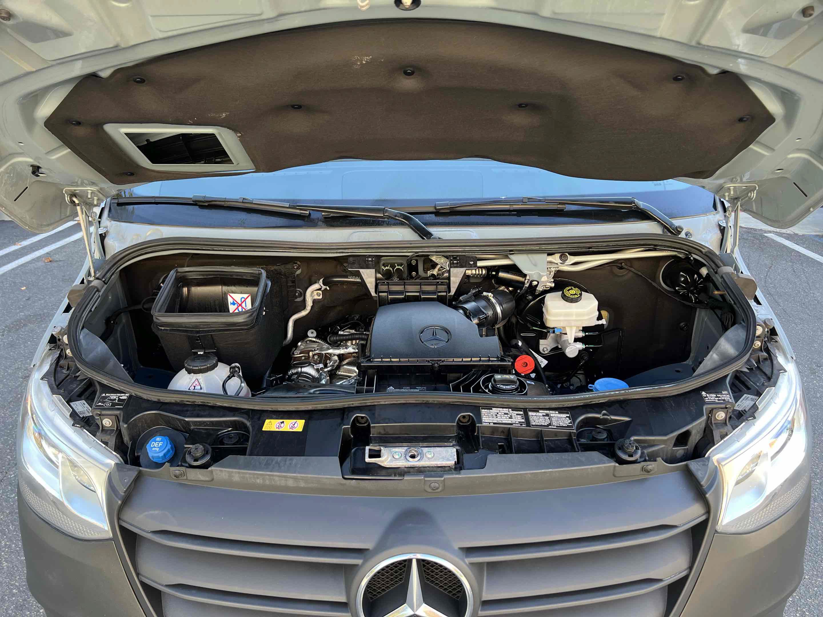 Used 2024 Mercedes-Benz Sprinter 2500 image 27
