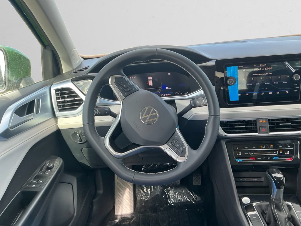 New 2026 Volkswagen Taos SE AWD/4WD image 12