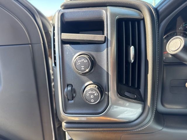 Used 2017 Chevrolet Silverado 1500 LTZ Z71 w/ Redline Edition image 18