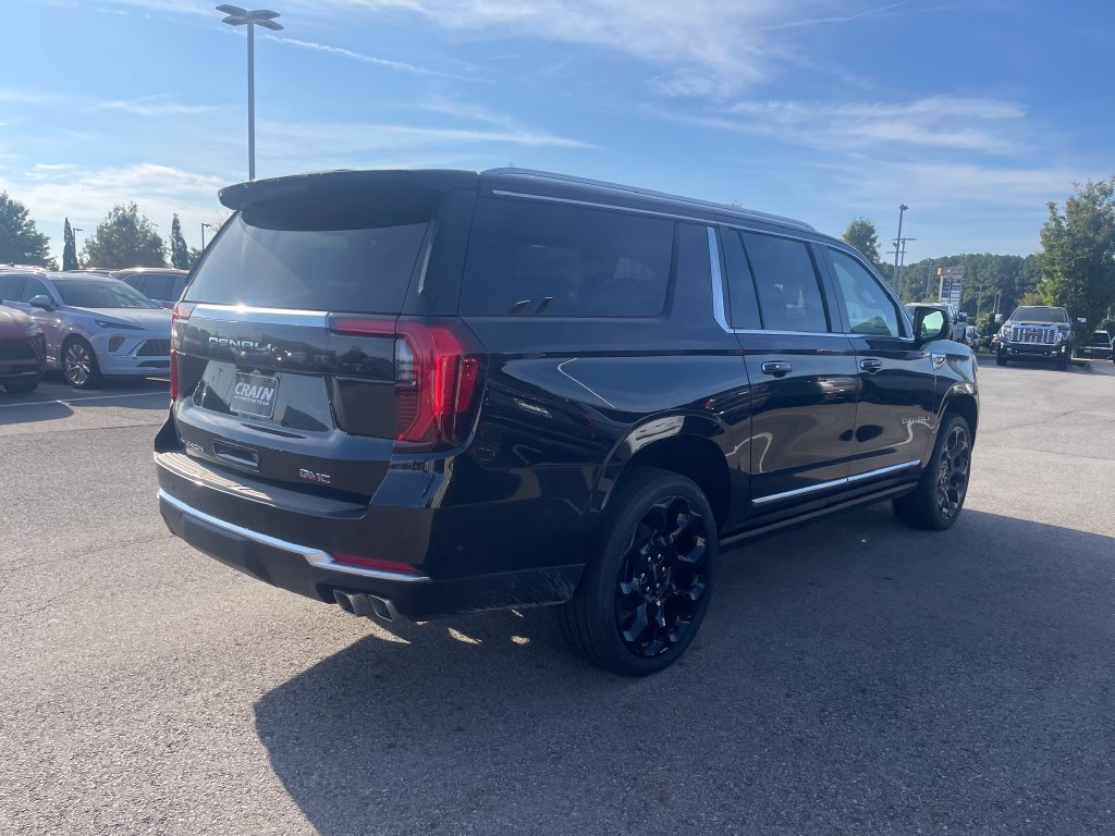 New 2026 GMC Yukon XL Denali w/ Sun & Power Step Package AWD/4WD image 6
