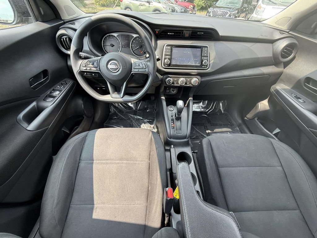 Used 2023 Nissan Kicks S FWD image 14