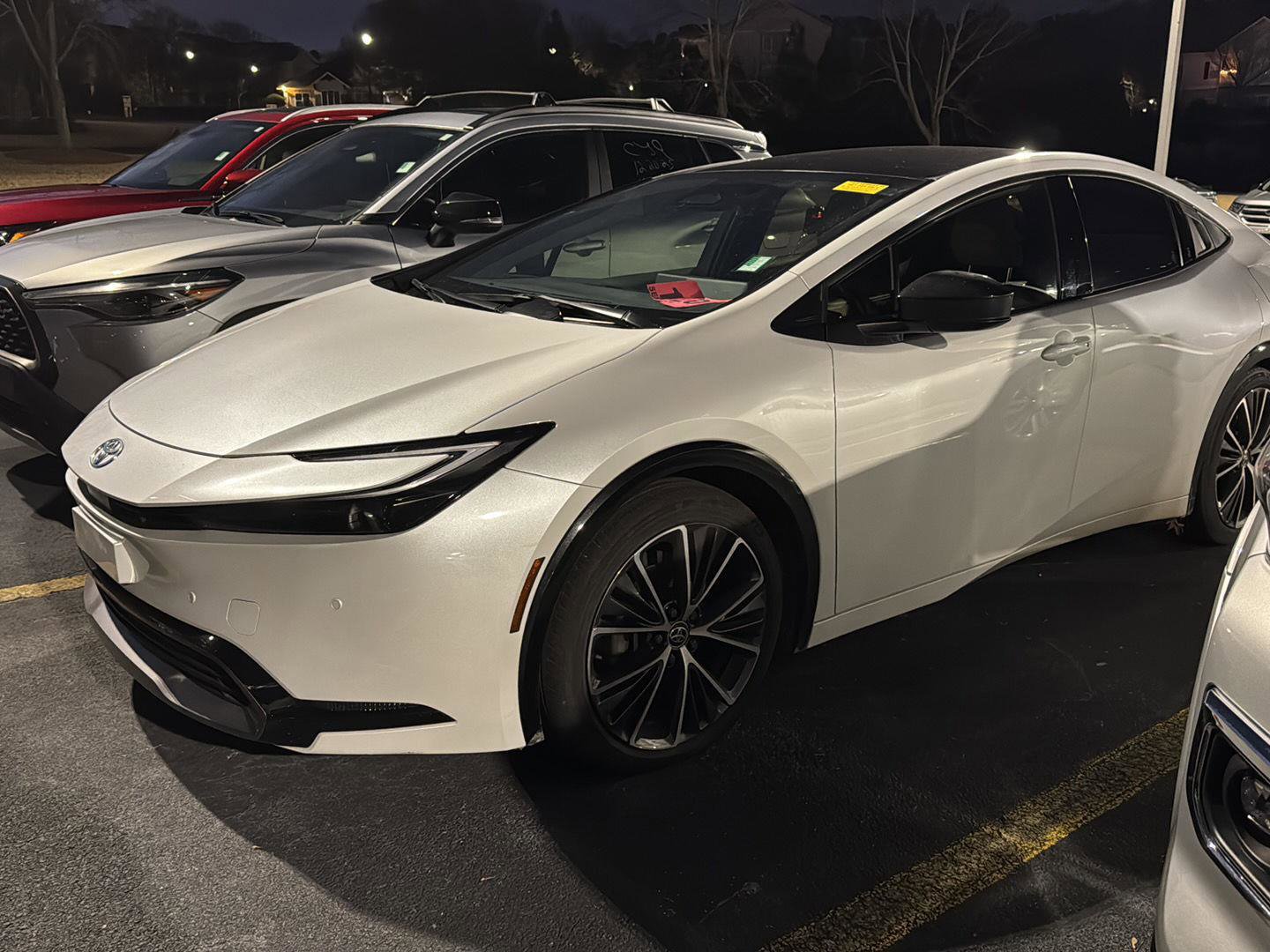 Used 2023 Toyota Prius XLE image 1