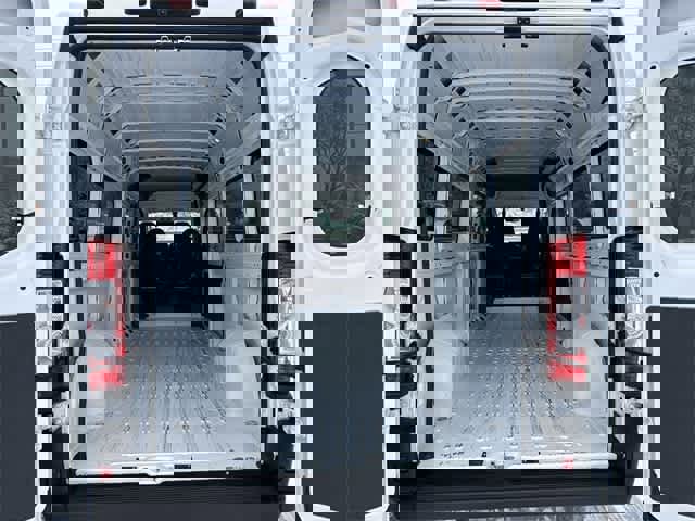 Used 2023 RAM ProMaster 2500 image 22