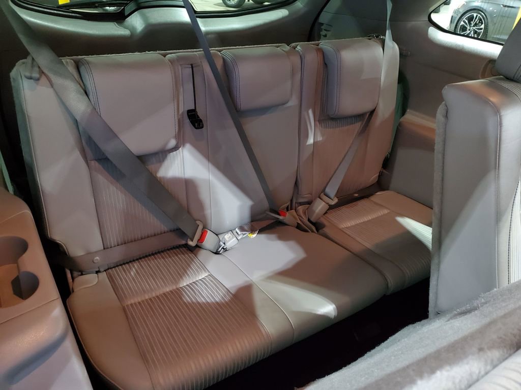 Used 2016 Toyota Highlander Plus FWD image 22