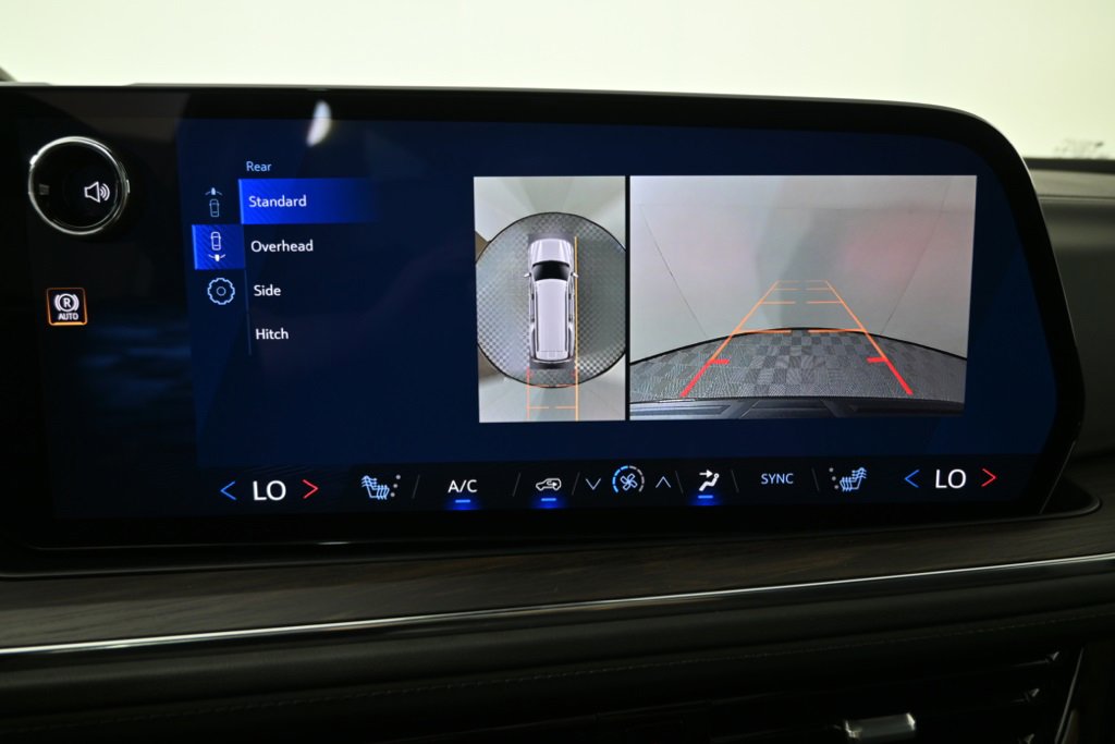 New 2026 Chevrolet Suburban Z71 w/ Z71 Off-Road Package image 33