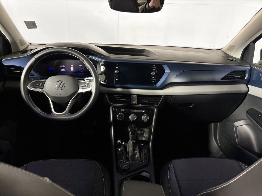 Used 2023 Volkswagen Taos SE w/ Panoramic Sunroof Package image 12