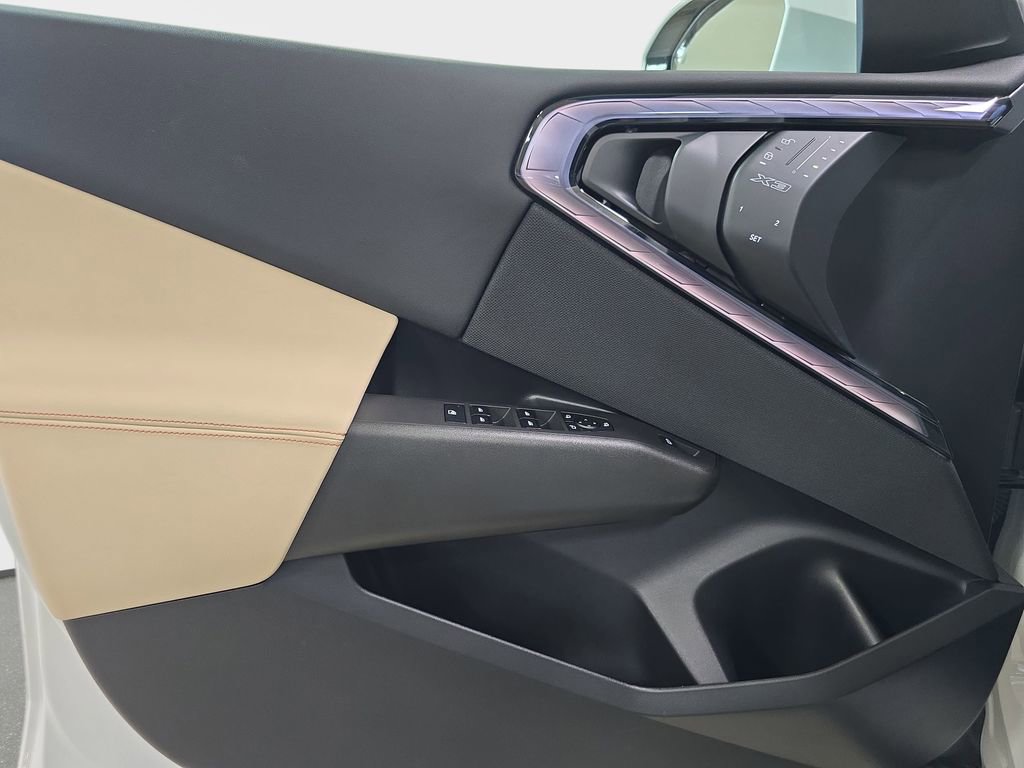 Used 2025 BMW X3 xDrive30i w/ Premium Package image 27