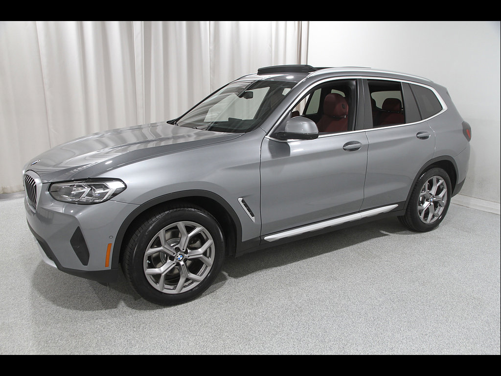 Certified 2024 BMW X3 xDrive30i w/ Premium Package AWD/4WD image 3