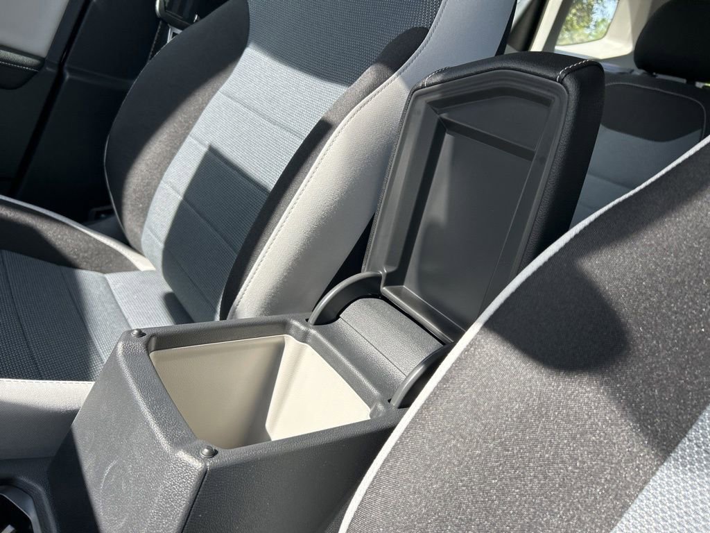 New 2026 Volkswagen Taos S image 38