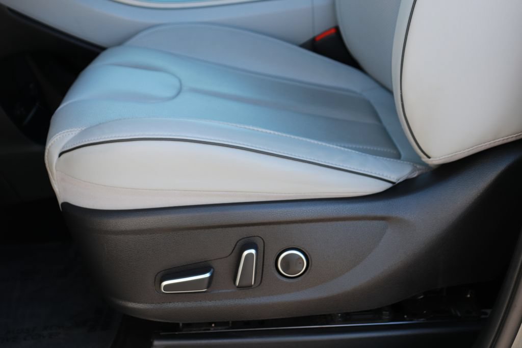 Used 2025 Hyundai Palisade SEL FWD image 9