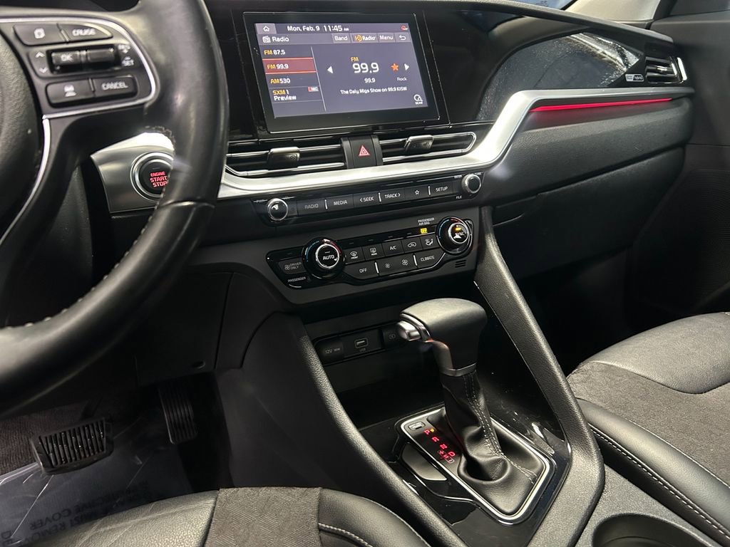 Used 2021 Kia Niro Touring image 20