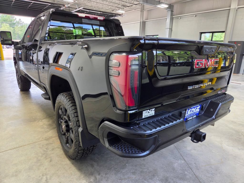 Used 2024 GMC Sierra 2500 AT4 w/ Technology Package AWD/4WD image 6