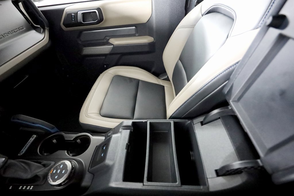 Used 2023 Ford Bronco Wildtrak image 37