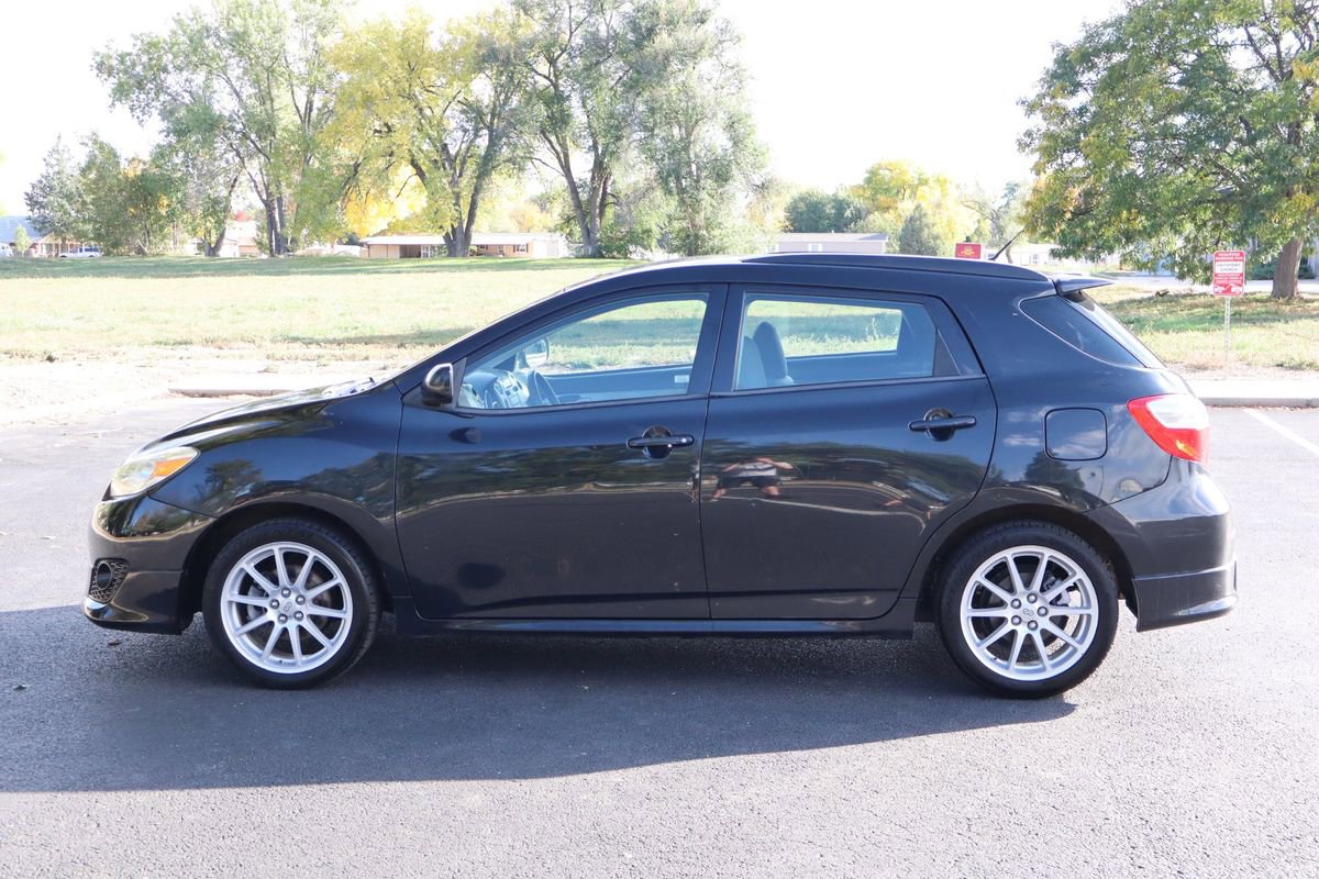 Used 2010 Toyota Matrix image 9