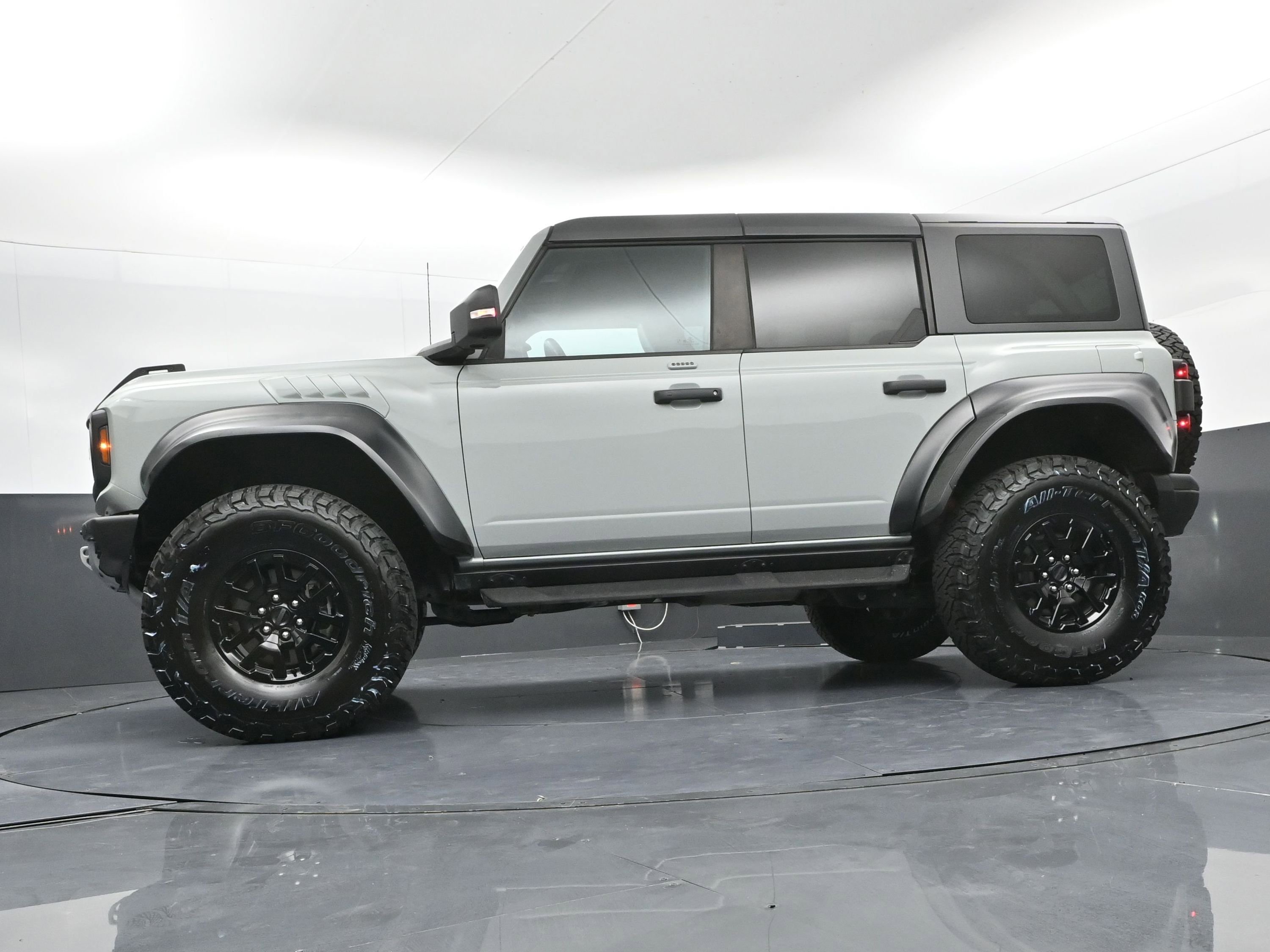 Used 2022 Ford Bronco Raptor image 32