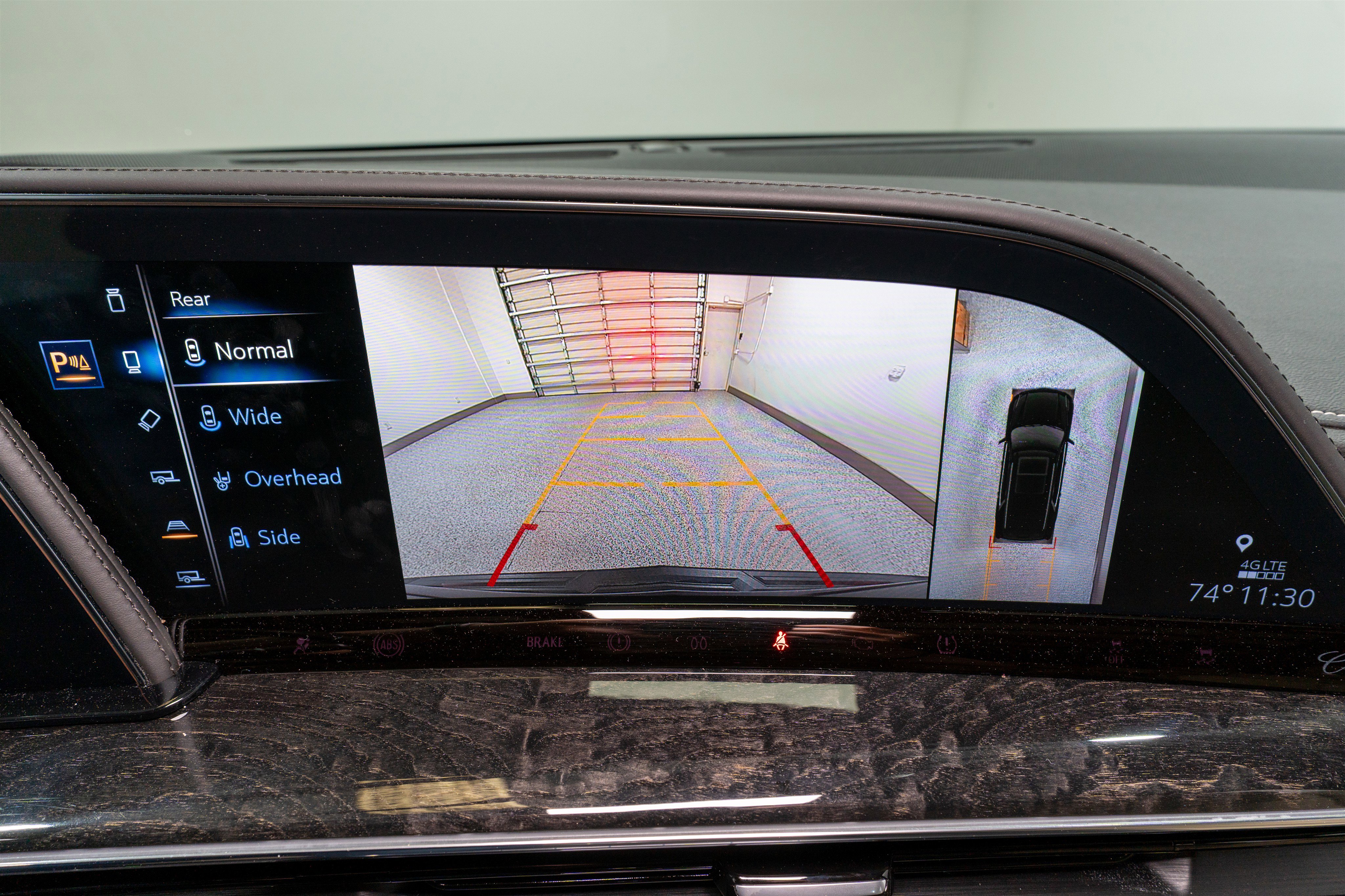 Used 2021 Cadillac Escalade Premium Luxury w/ Driver Assist Tech Package image 24