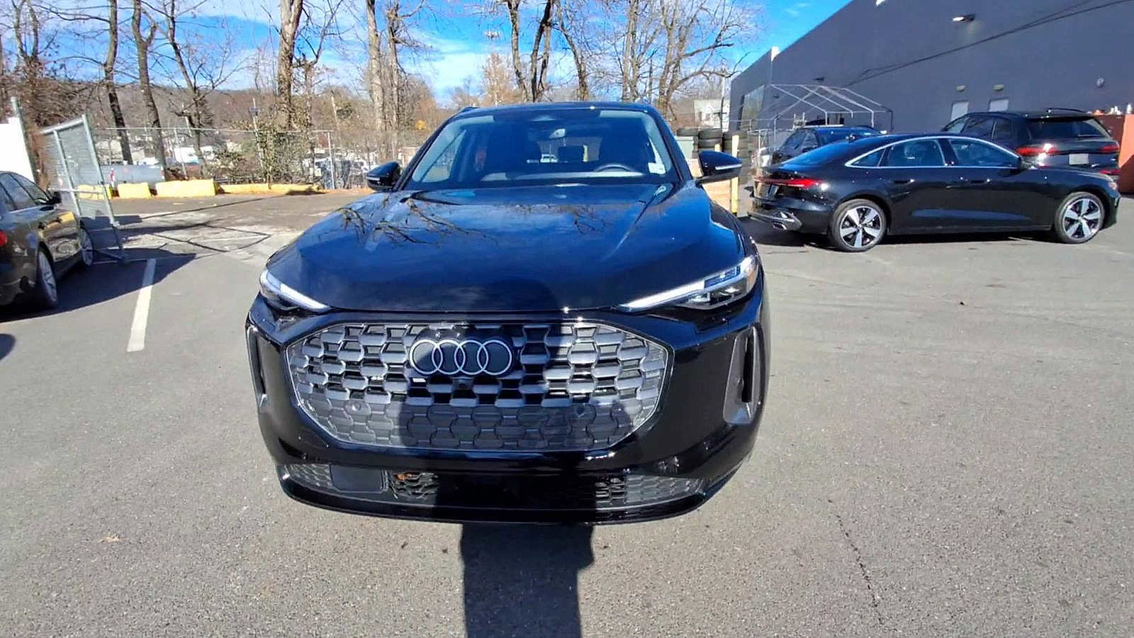 Certified 2025 Audi Q5 Premium Plus w/ Premium Plus image 3