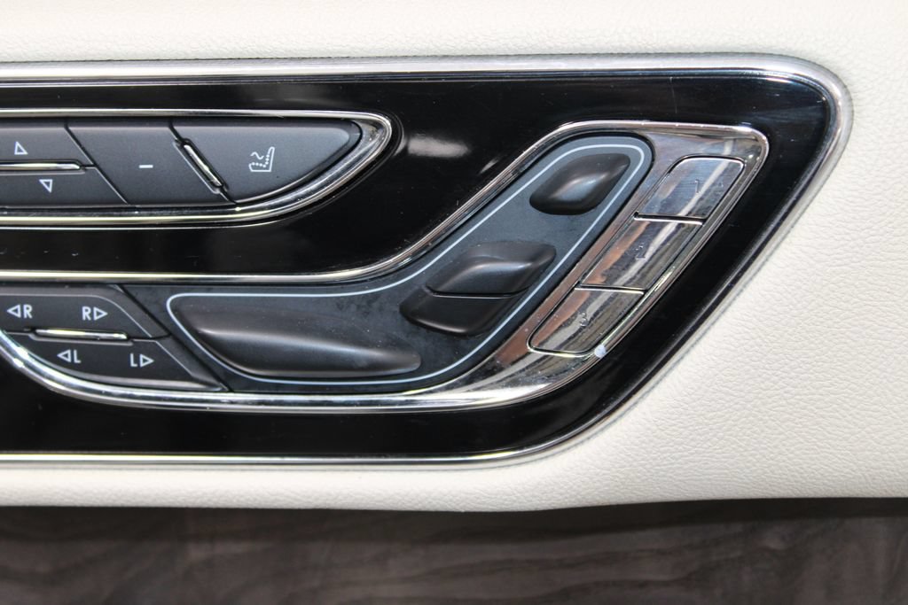 Used 2020 Lincoln Navigator L Reserve w/ Luxury Package AWD/4WD image 29