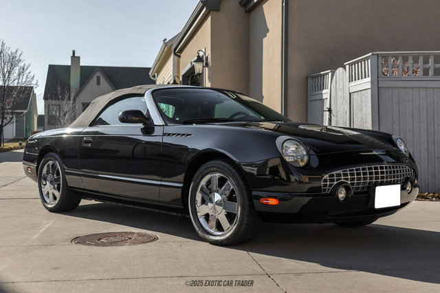 Used 2002 Ford Thunderbird Deluxe image 20