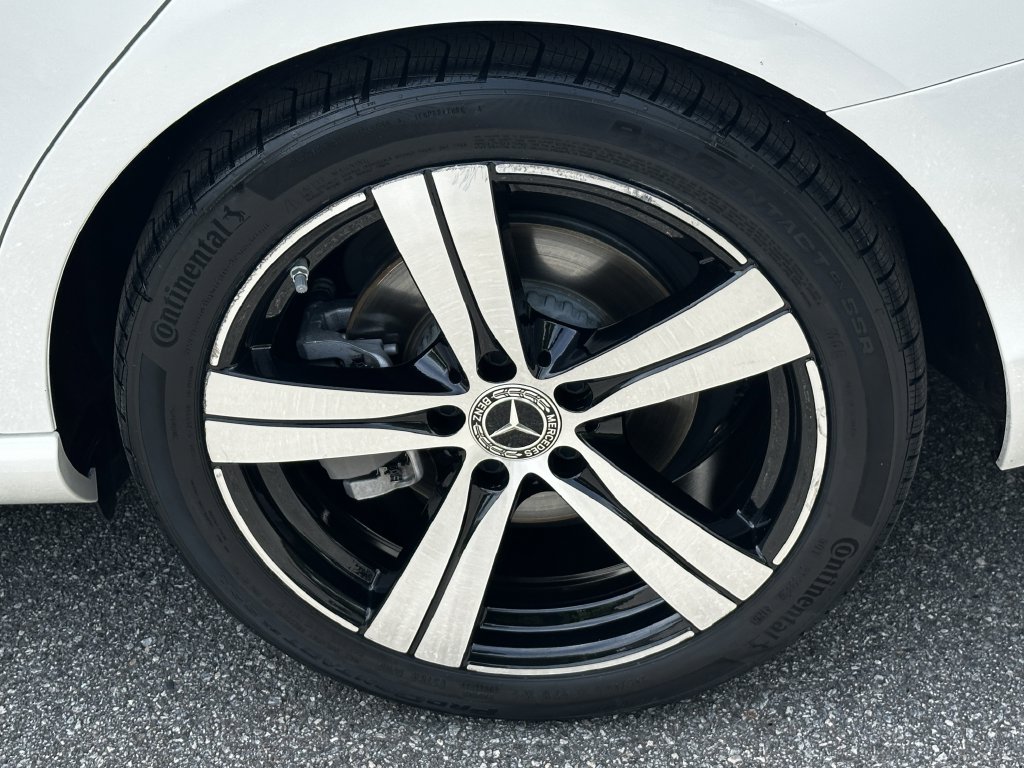 Certified 2025 Mercedes-Benz C 300 Sedan image 23