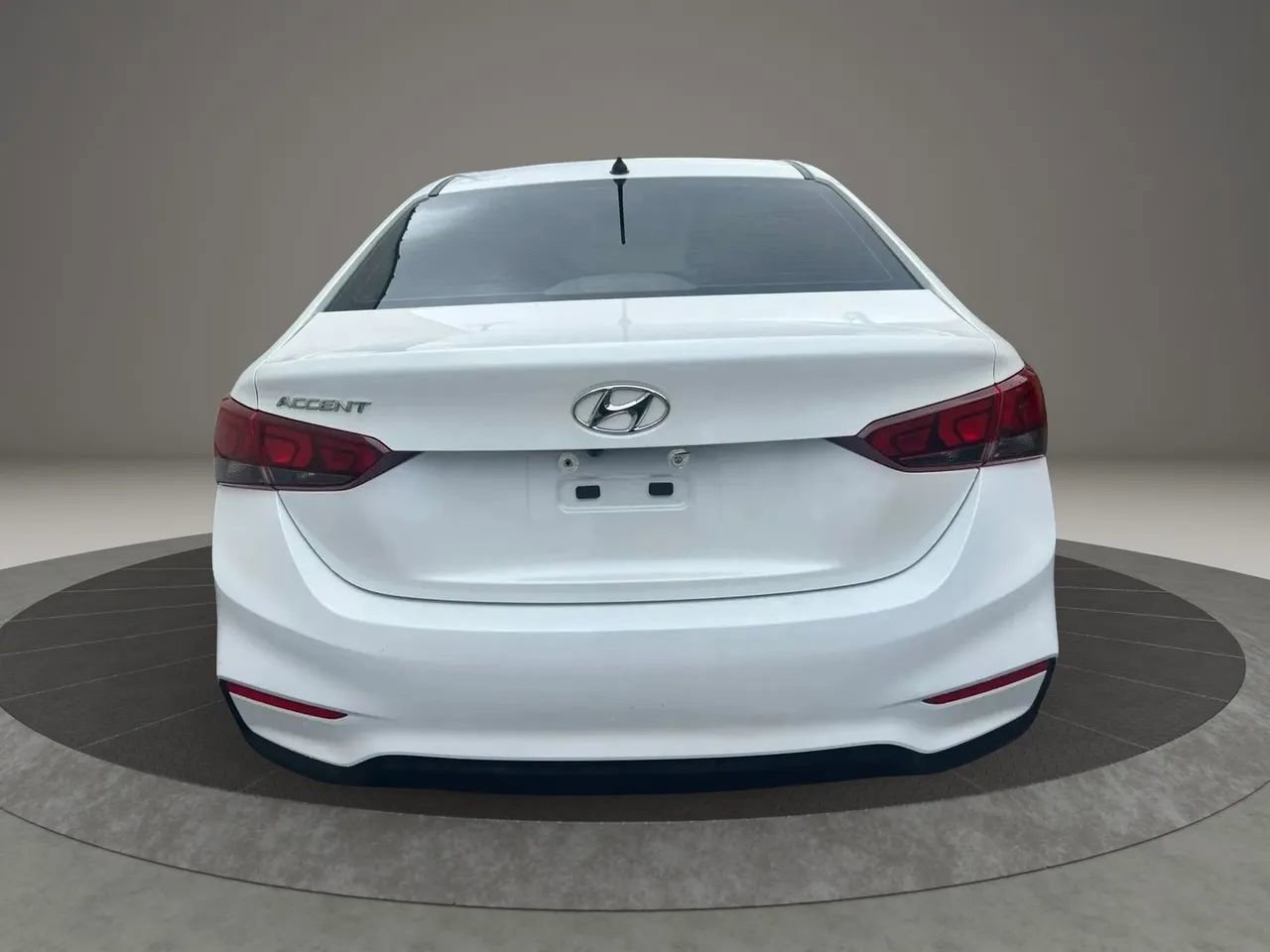 Used 2022 Hyundai Accent SE FWD image 6
