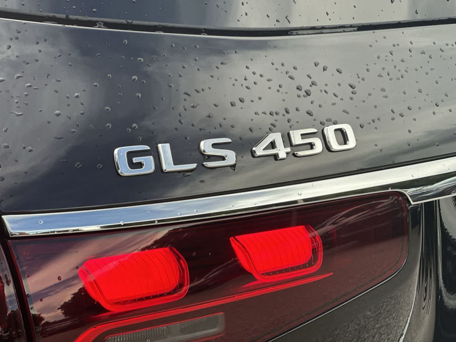 Used 2025 Mercedes-Benz GLS 450 4MATIC image 11
