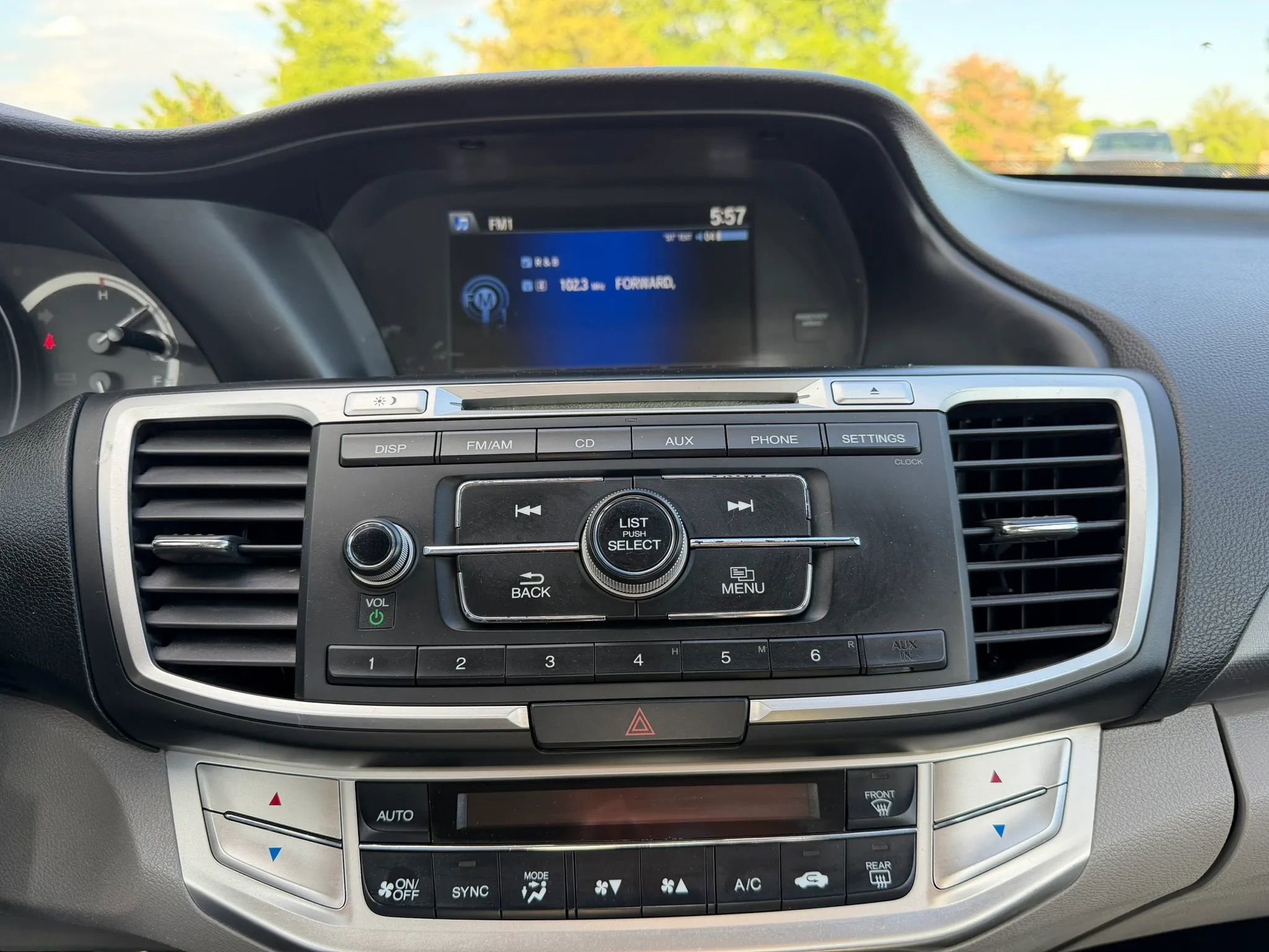 Used 2014 Honda Accord LX image 26