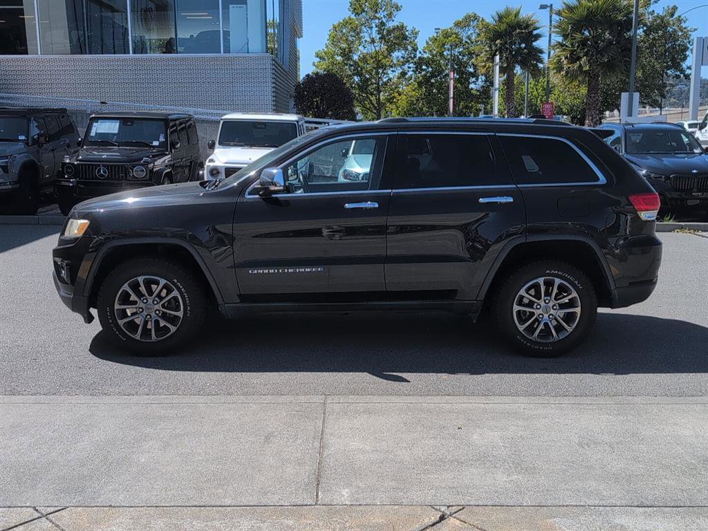 Used 2014 Jeep Grand Cherokee Limited w/ Trailer Tow Group IV AWD/4WD image 9