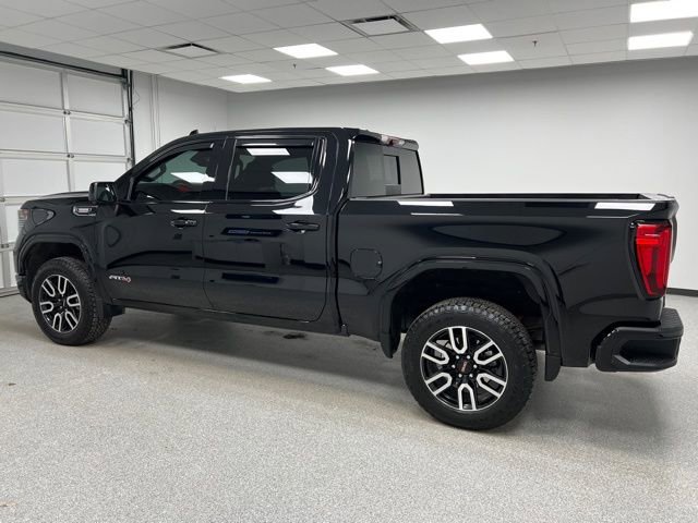 Used 2025 GMC Sierra 1500 AT4 w/ AT4 Premium Package image 5