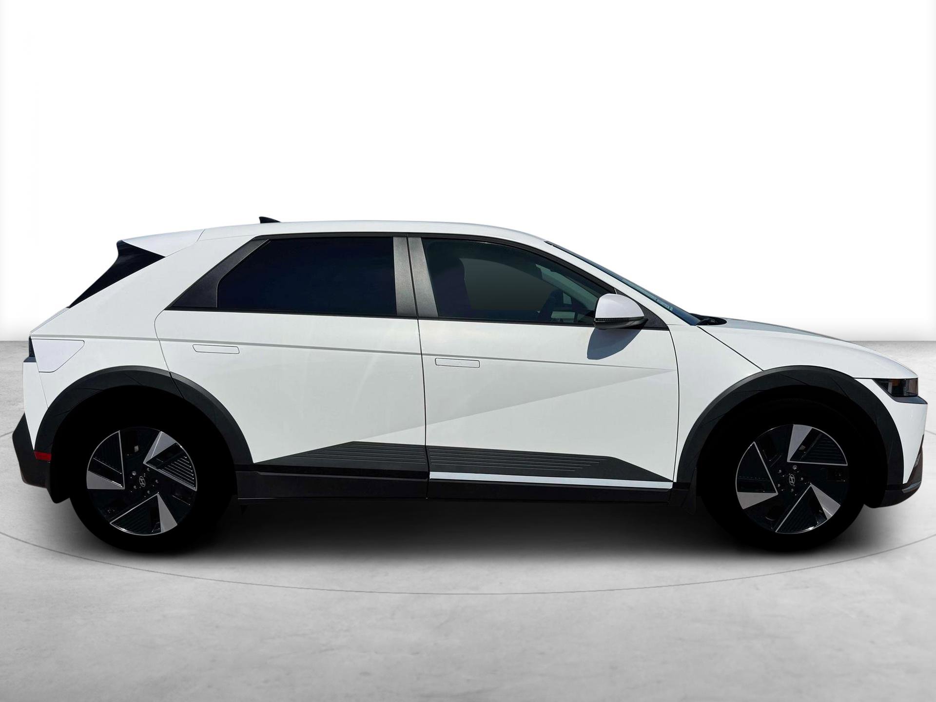 New 2026 Hyundai Ioniq 5 SEL RWD image 9