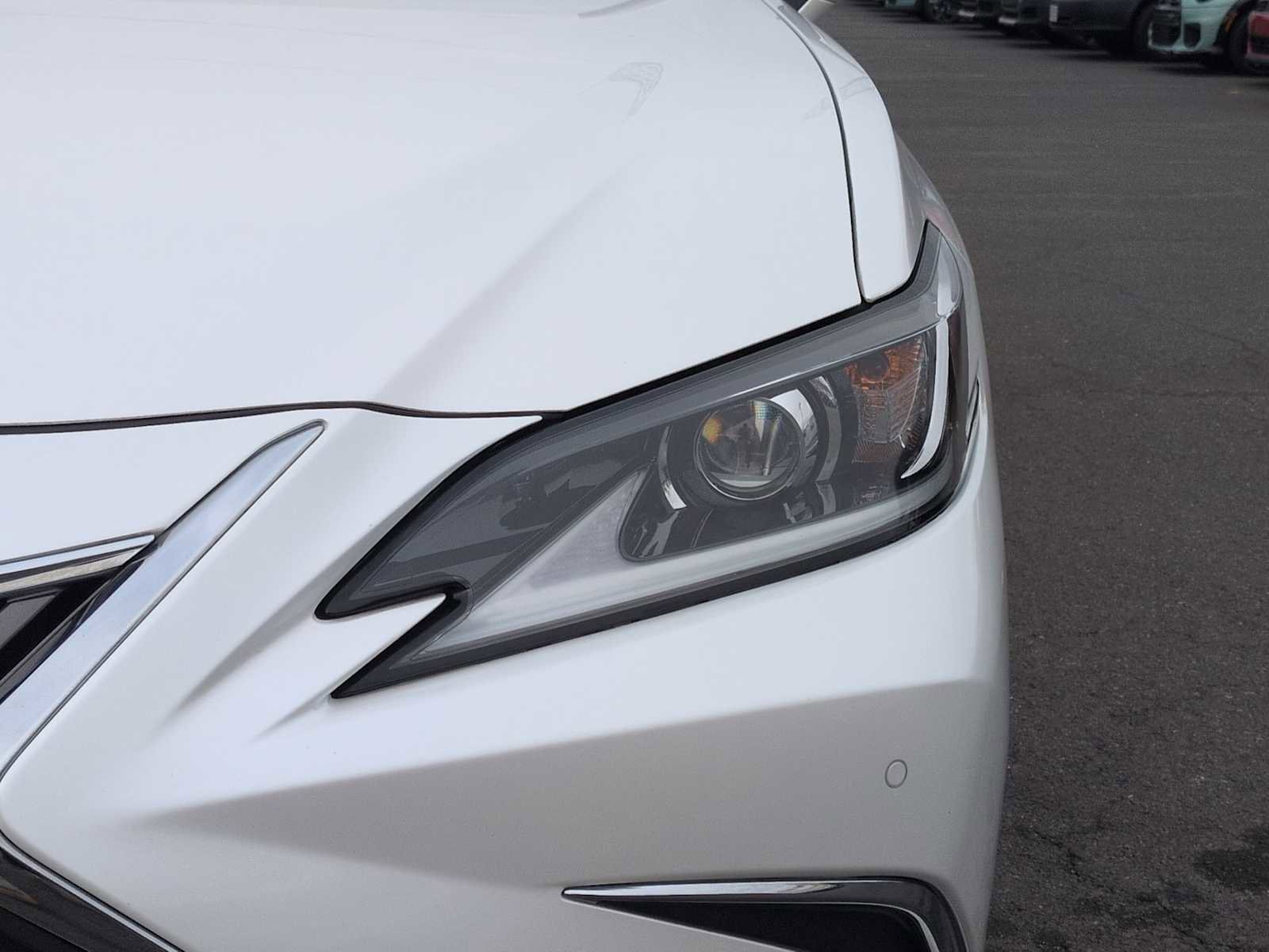 Used 2019 Lexus ES 350 w/ Premium Package image 11