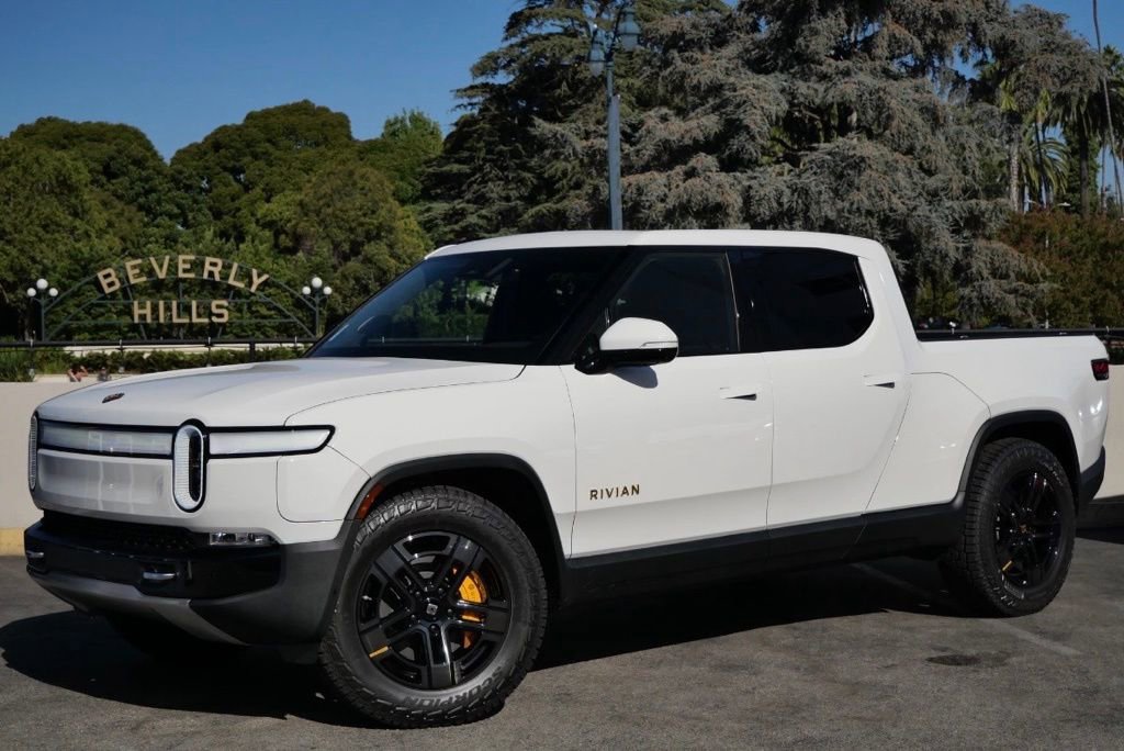 Used 2023 Rivian R1T Adventure image 4