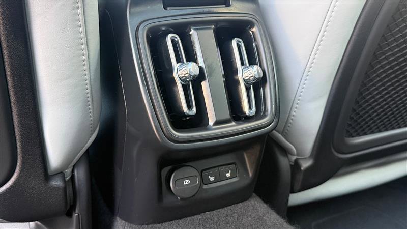 Used 2023 Polestar Polestar 2 PLUS w/ Pilot Pack image 18