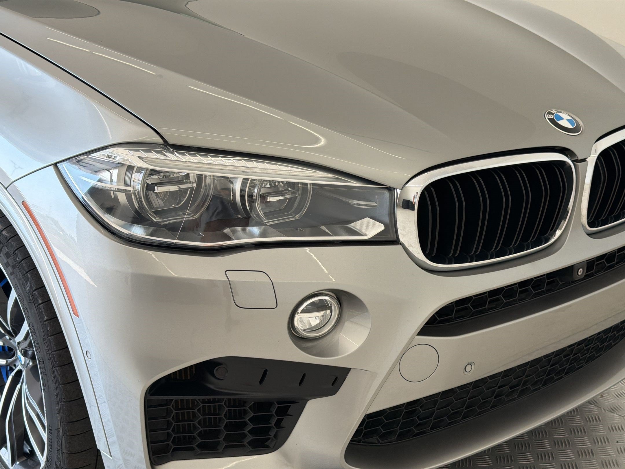 Used 2017 BMW X5 M AWD/4WD image 12