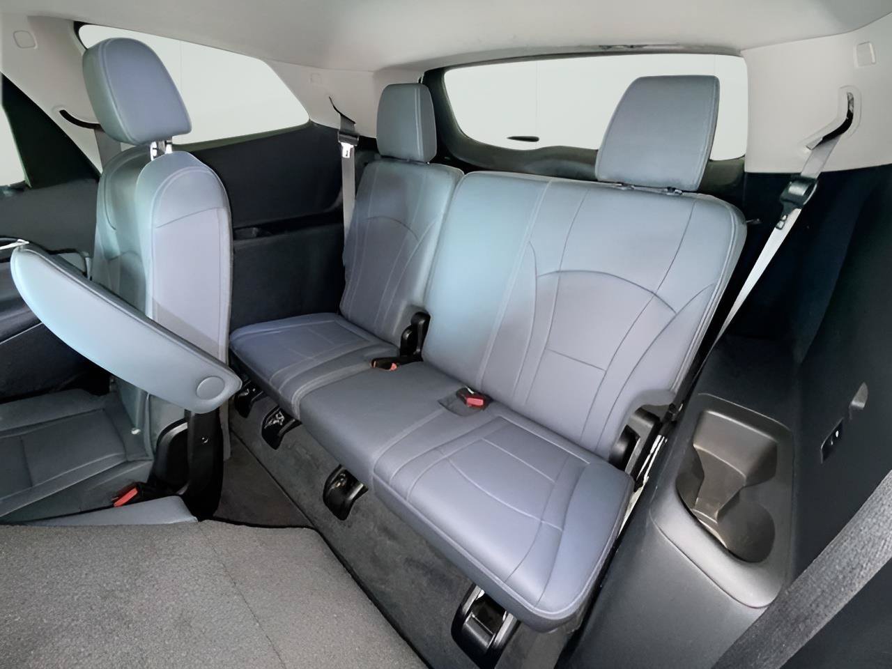 Used 2020 Buick Enclave Essence FWD image 34