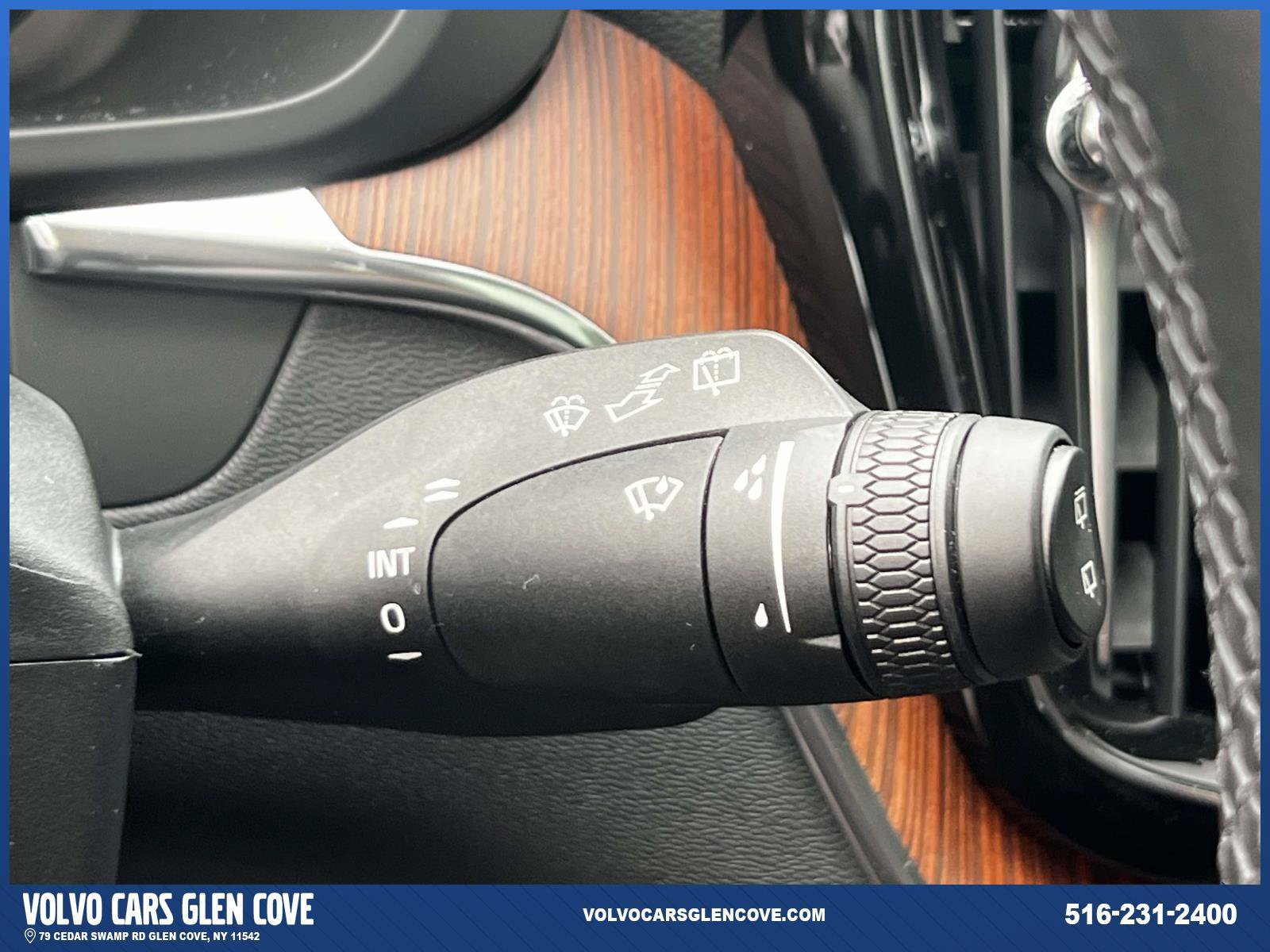 Used 2024 Volvo XC60 T8 Ultimate w/ Protection Package Premier AWD/4WD image 25