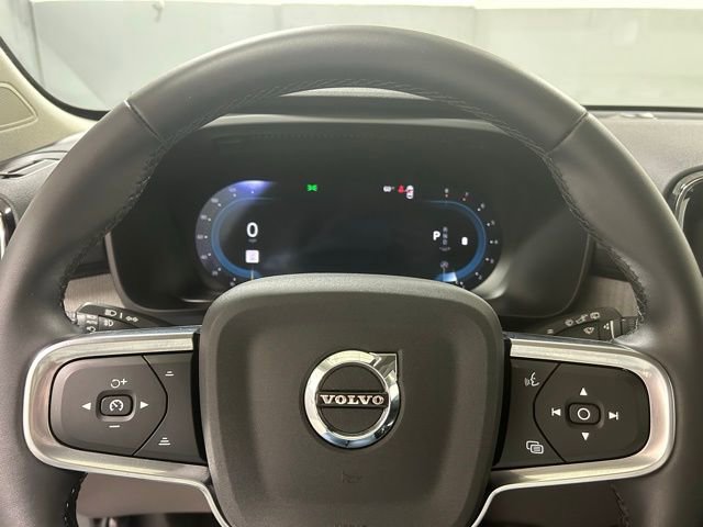 Used 2025 Volvo XC90 B6 Plus AWD/4WD image 16