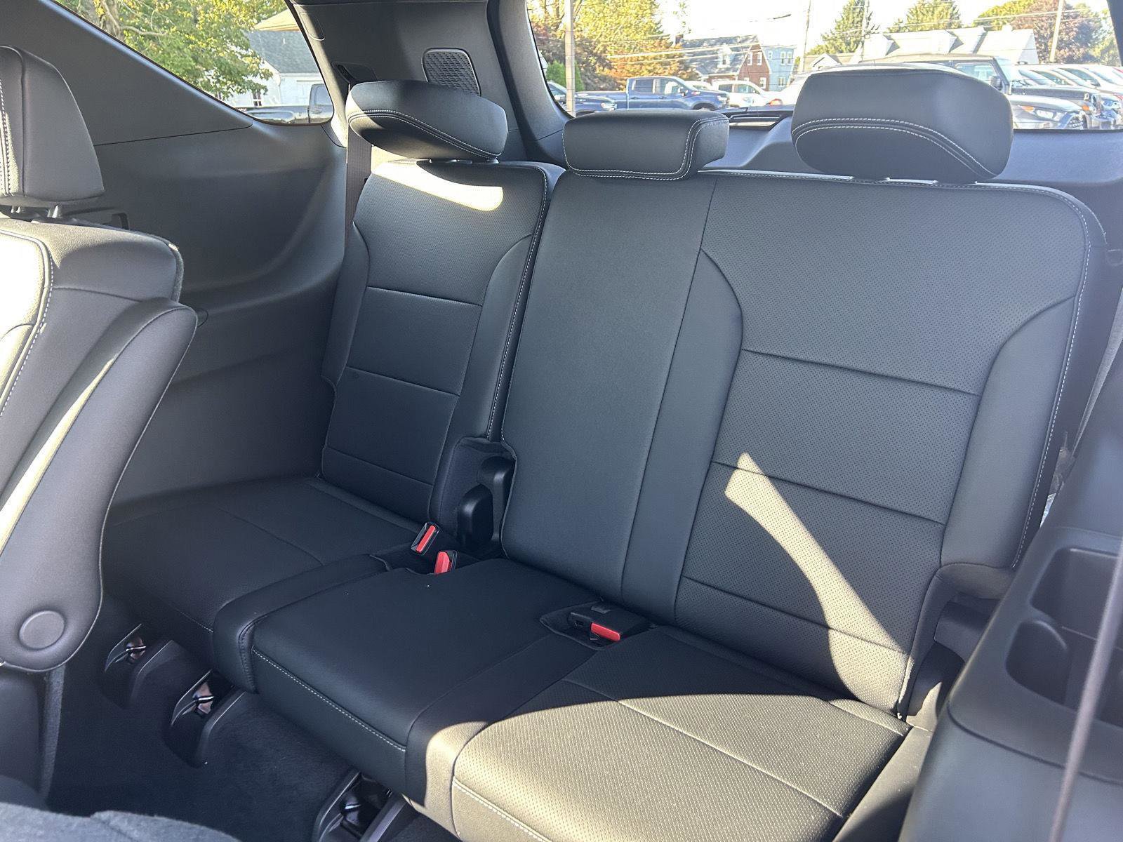 New 2026 Chevrolet Traverse LT w/ Driver Confidence Package image 41