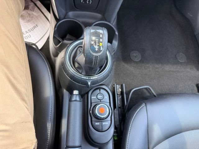 Used 2016 MINI Cooper 4-Door Hardtop FWD image 24