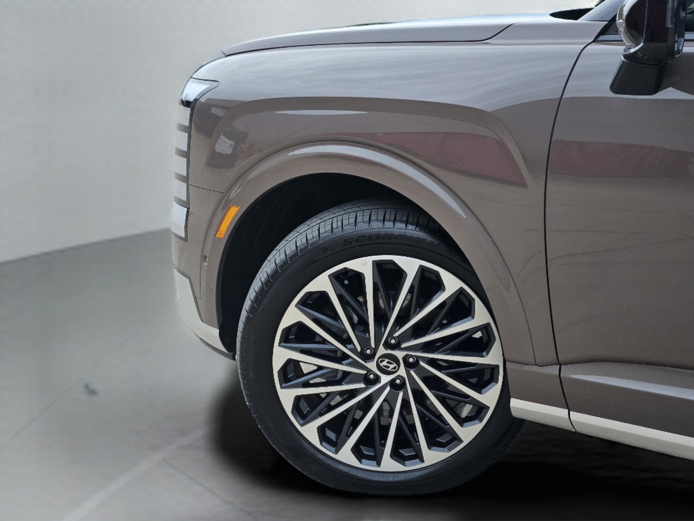 Used 2026 Hyundai Palisade Calligraphy image 26