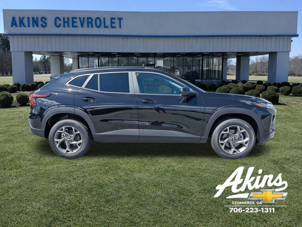 New 2026 Chevrolet Trax LT w/ LT Convenience Package FWD image 3