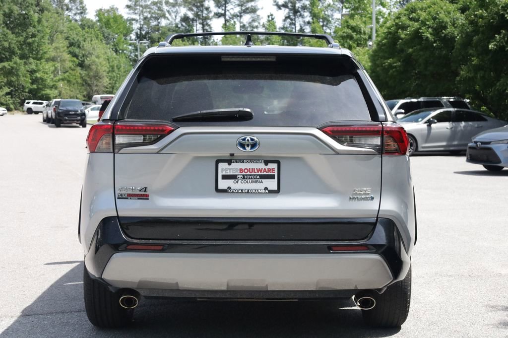 Used 2022 Toyota RAV4 XSE AWD/4WD image 4